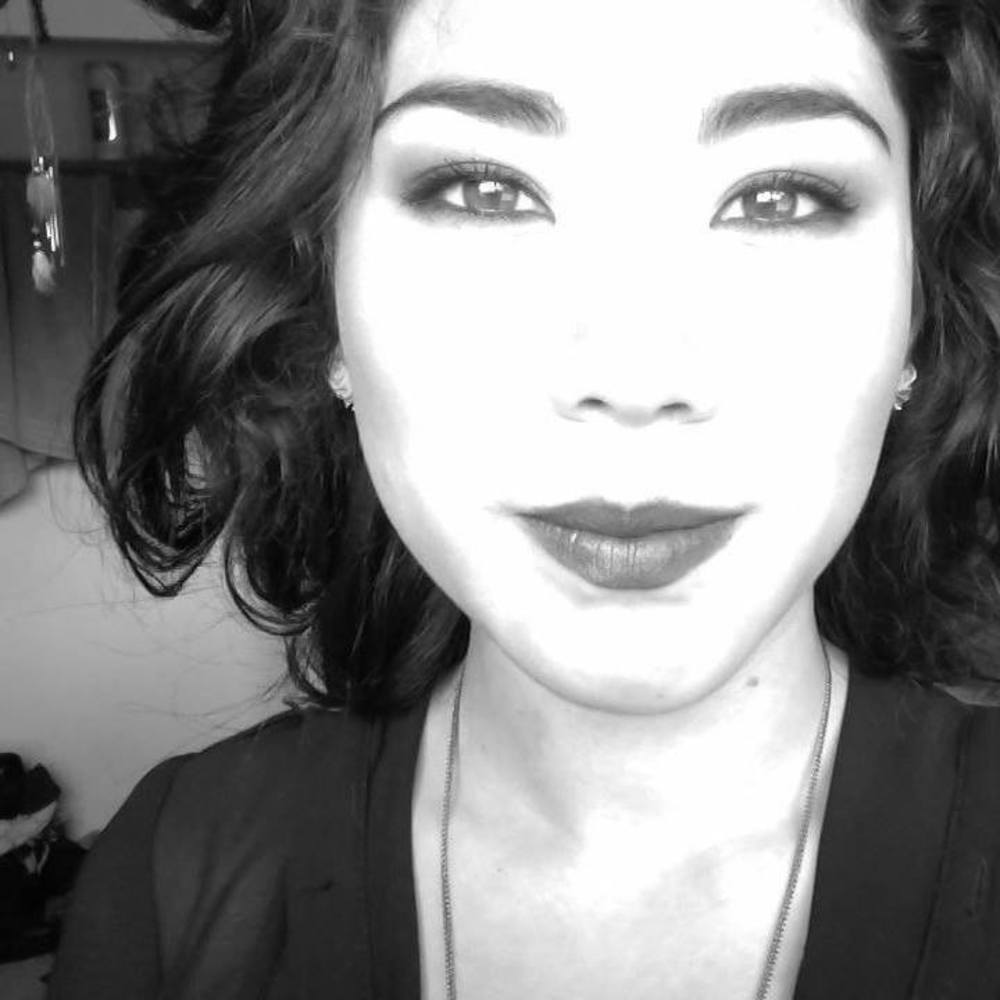 Meet your Posher, Larissa